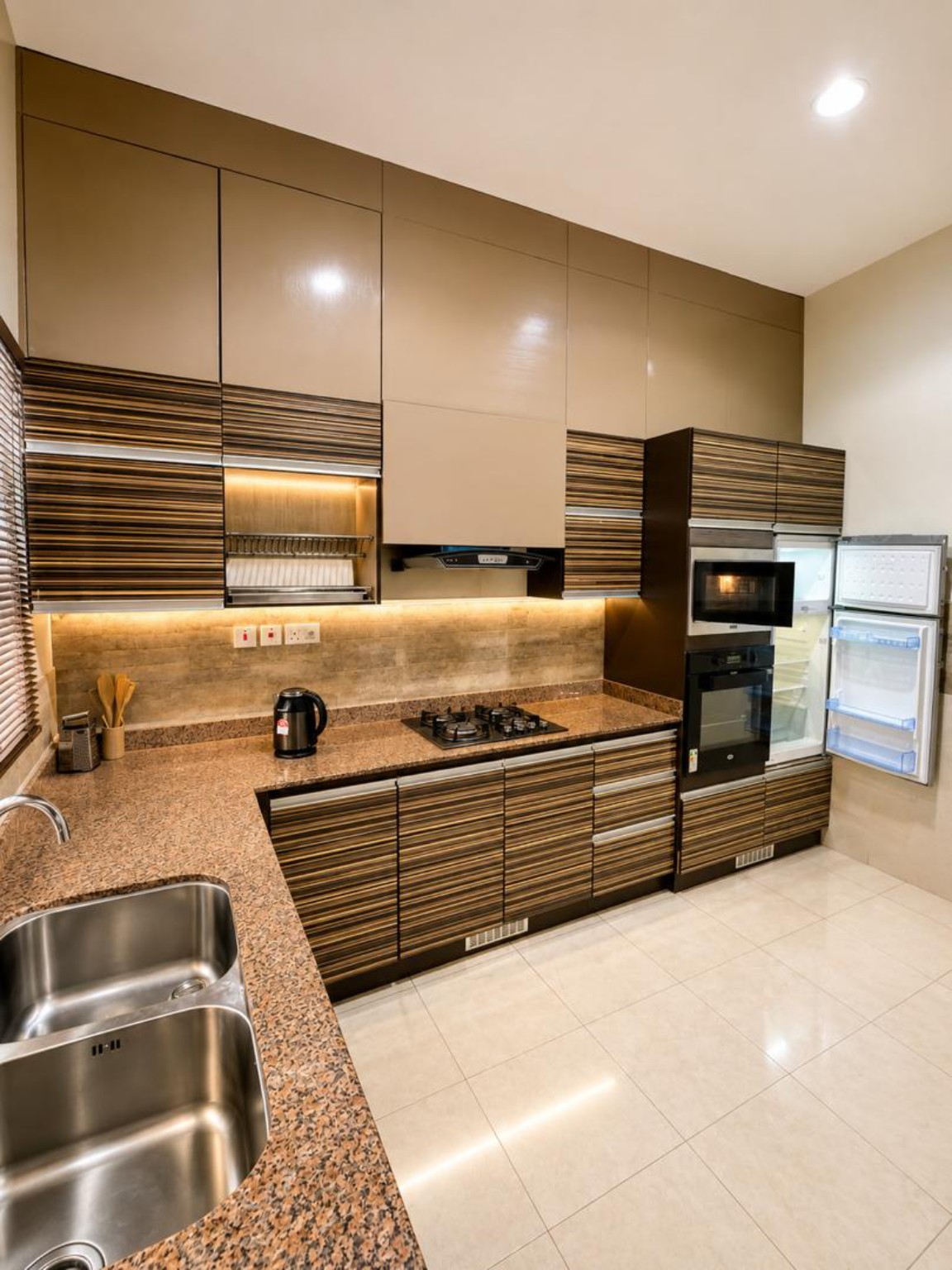Fitted kitchen in a Kiniz apartment